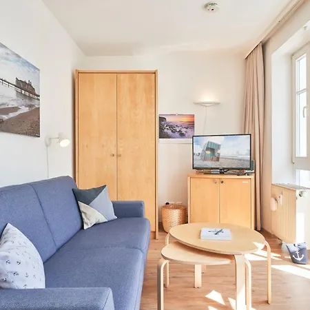 Apartment 326, Seepark *